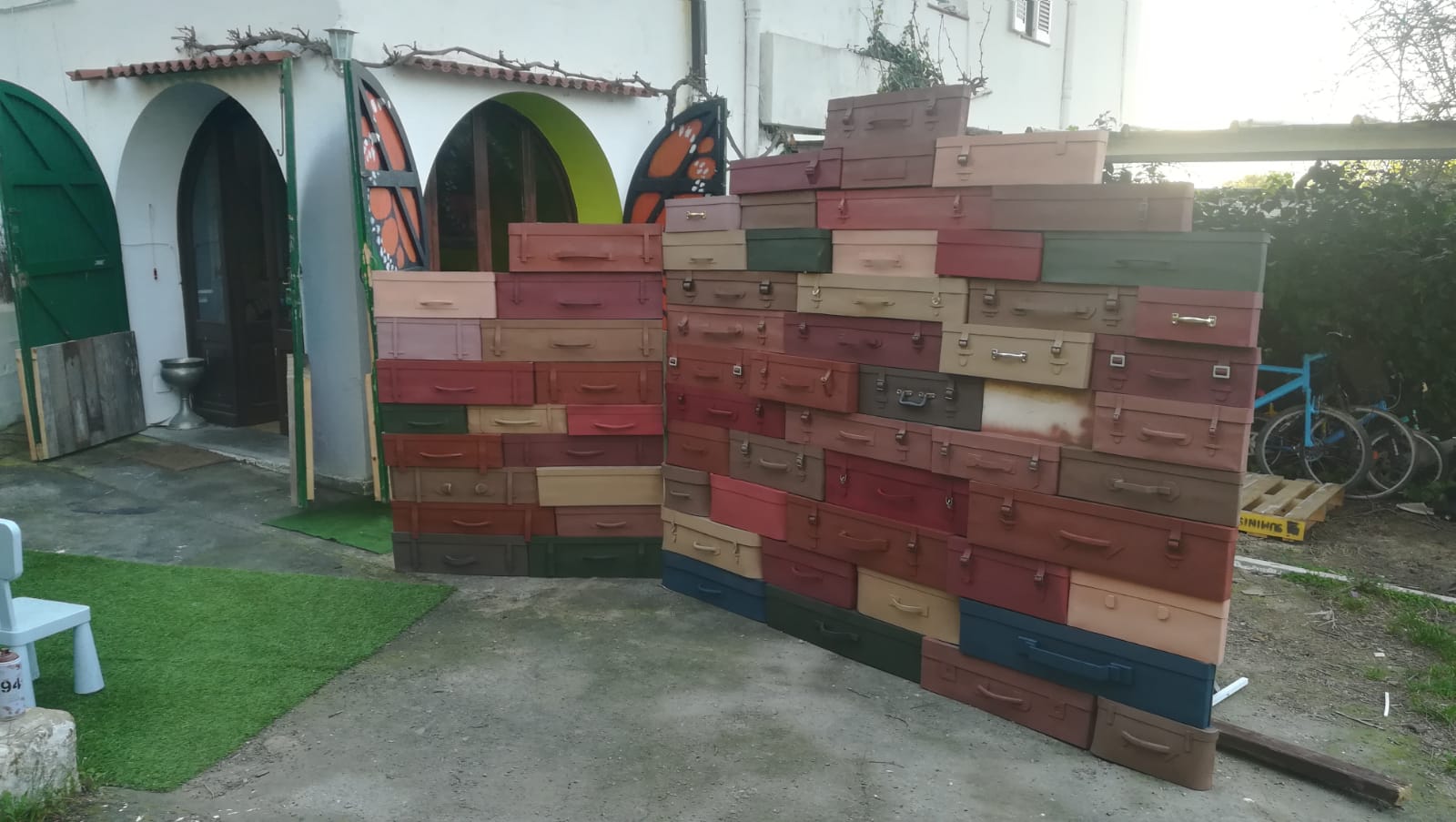 08 maletas de goma - Streakka Ibiza Arte
