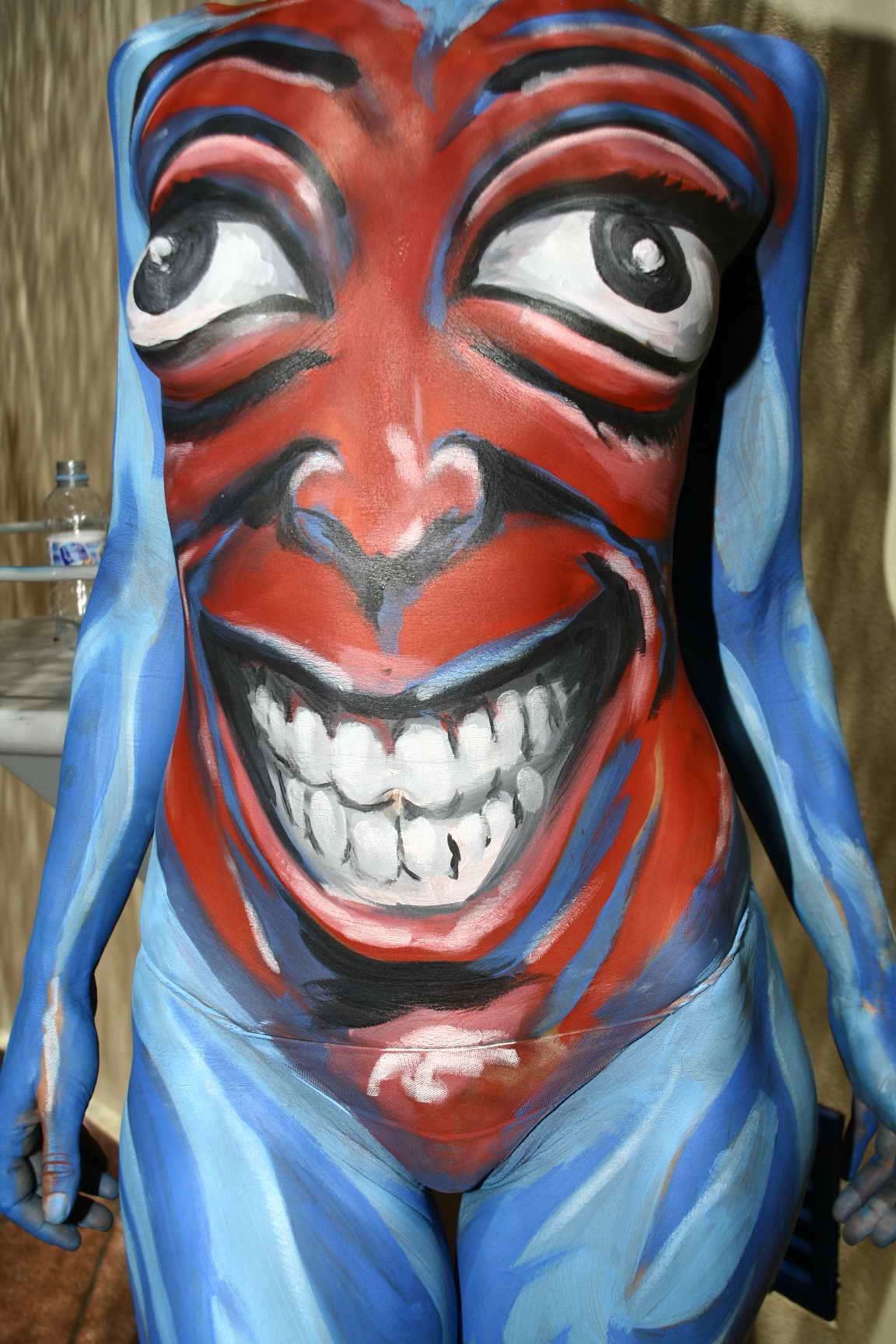 Body painting de cara loca - Streakka Ibiza Arte