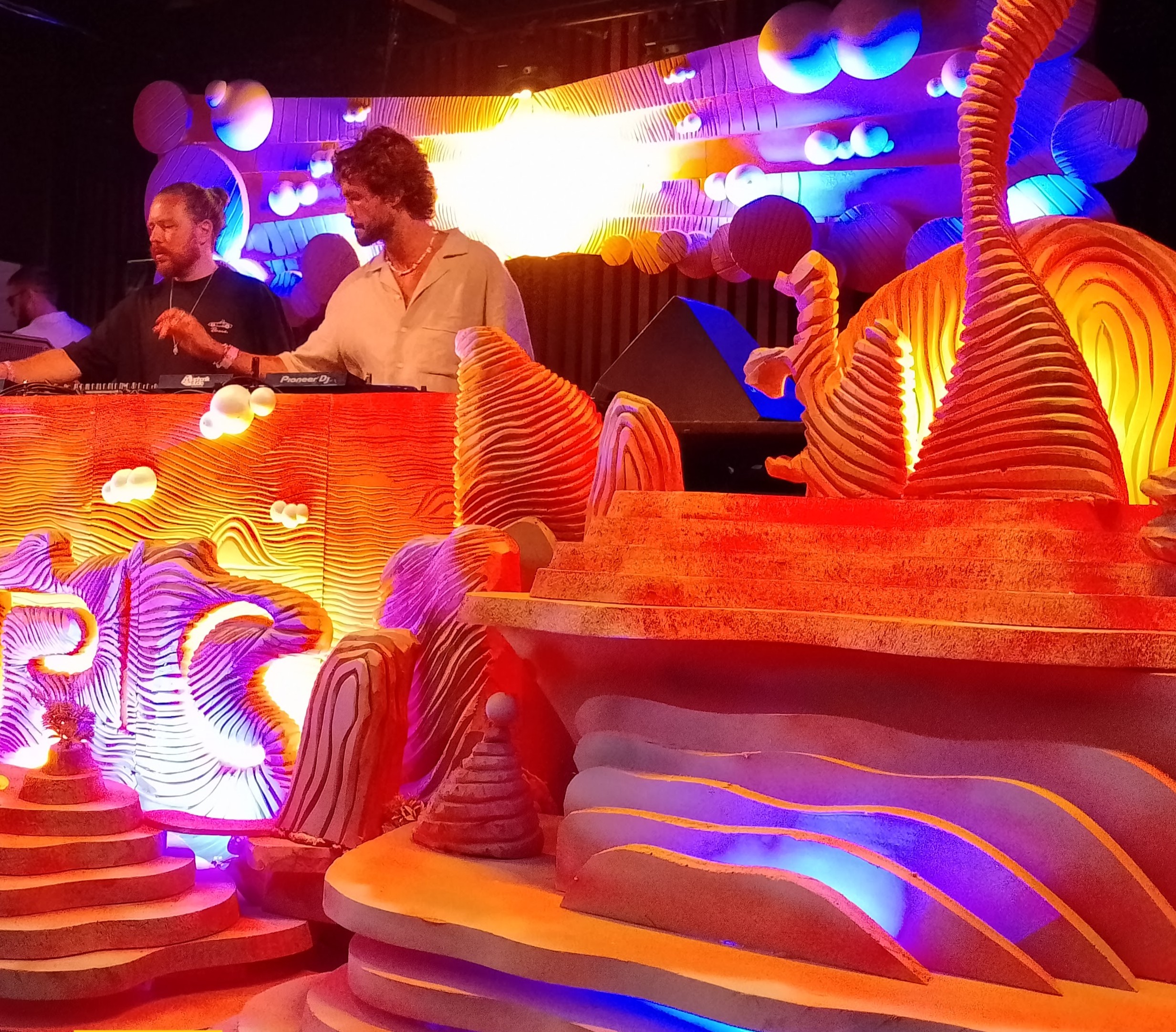 Mesa Dj para Utopic - Streakka Ibiza Arte