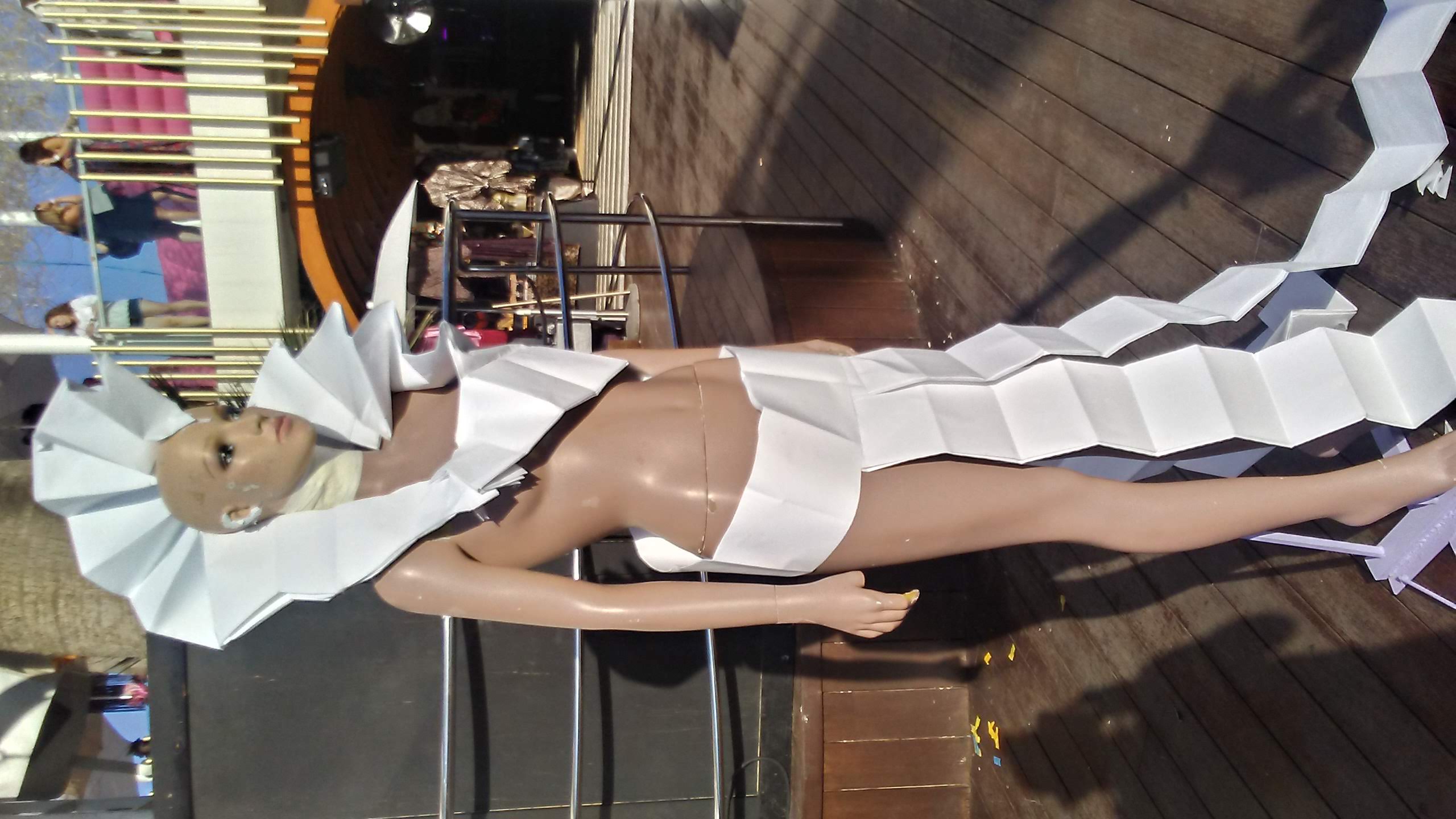 Traje de papel 4 - Streakka Ibiza Arte